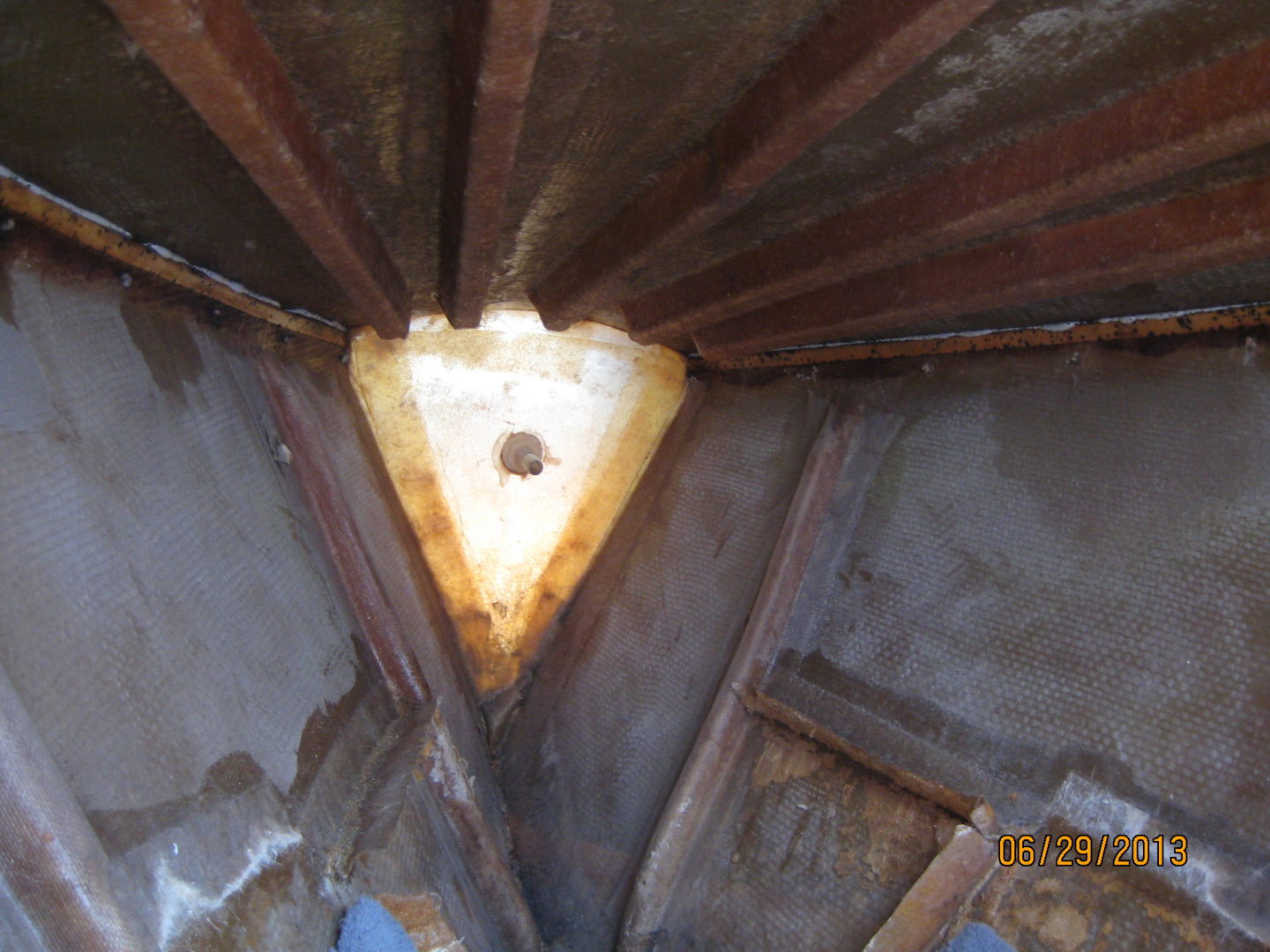 A close up of the ceiling in an old building